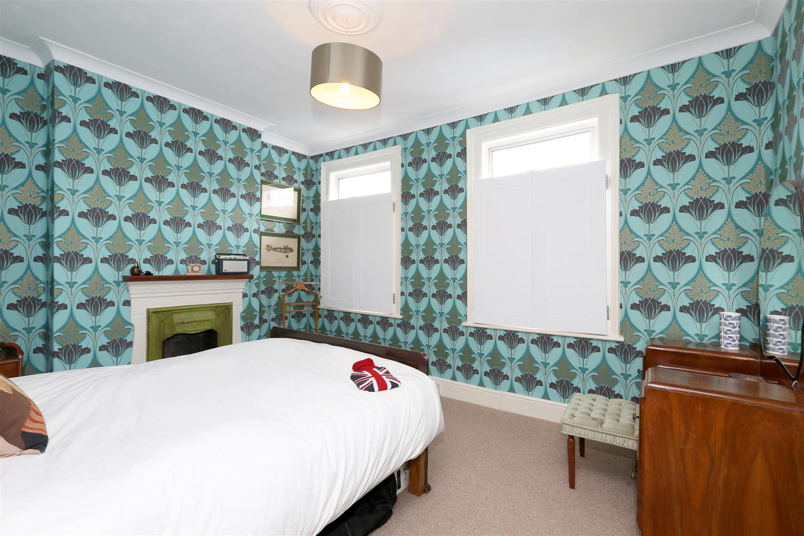 Conway Road, London, London